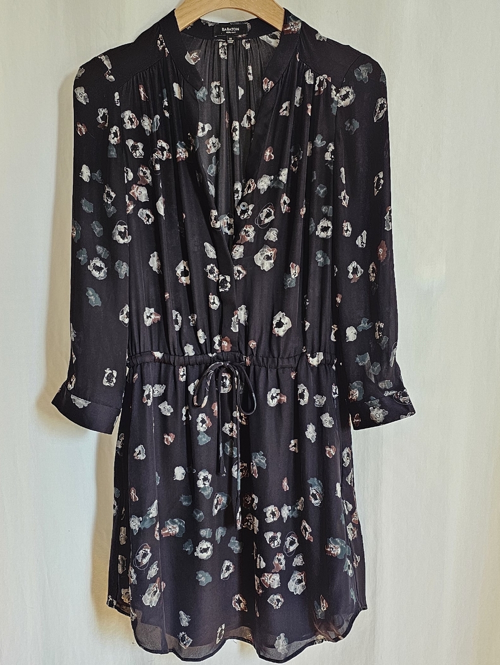Aritzia Babaton Long Sleeve Silk Bennett Dress - Black & Pattern - Picture 5 of 16